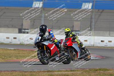 media/Nov-26-2022-Fastrack Riders (Sat) [[b001e85eef]]/Level 1/Session 3 Outside Turn 9/